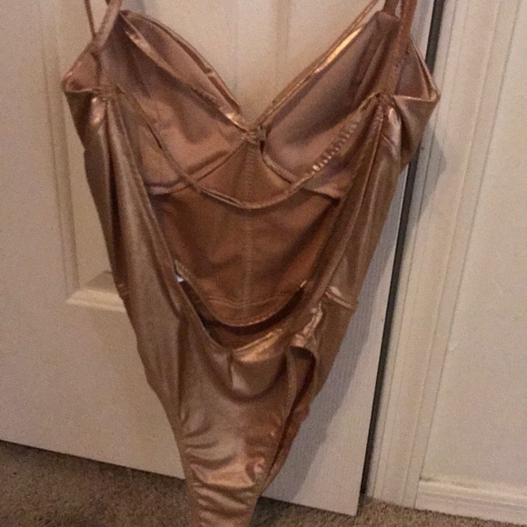 Body suit - Picture 2 of 3
